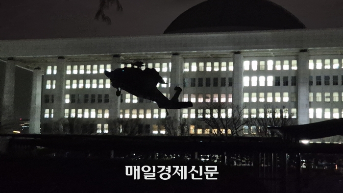 尹锡悦紧急戒严引发震动