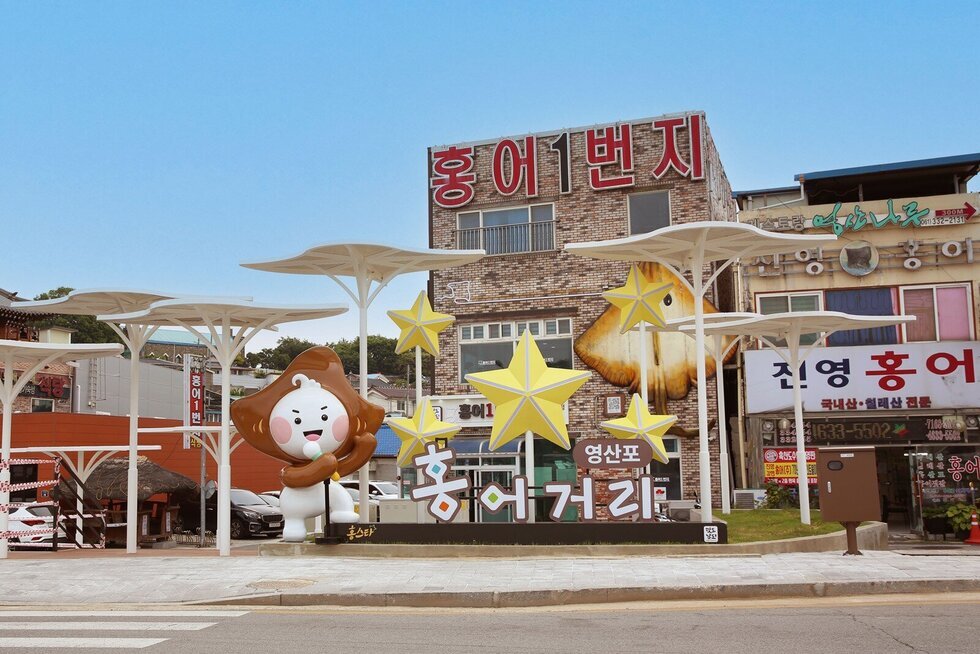 홍어와 한우 맛보고 꽃양귀비 구경까지…5월 축제의 대미를 장식해 볼까