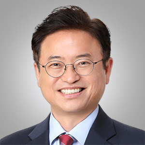 Speaker Image 1