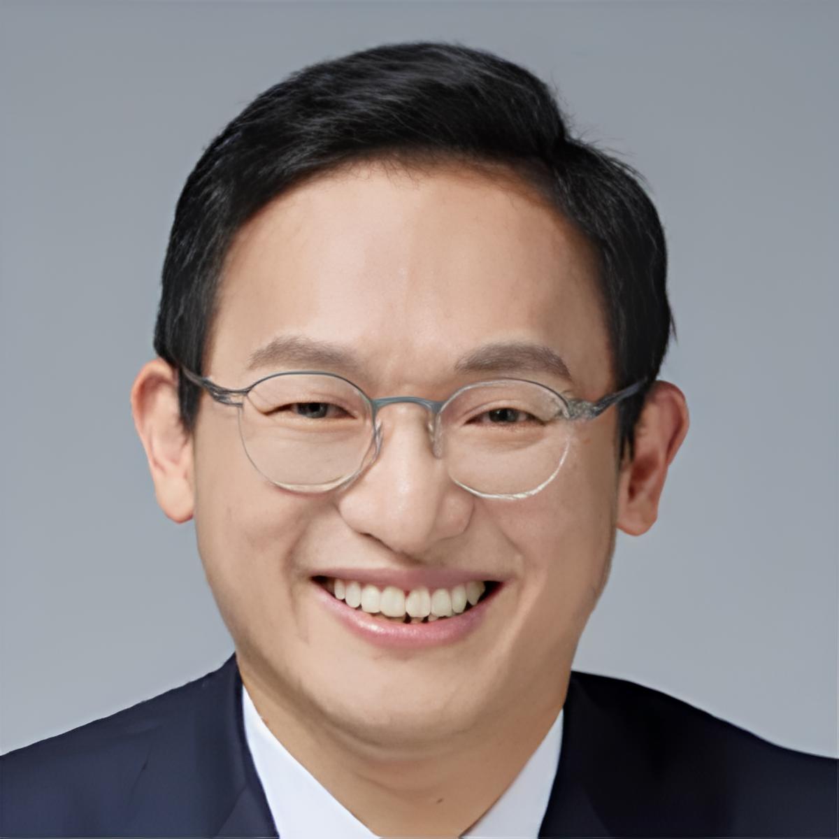 Speaker Image 1